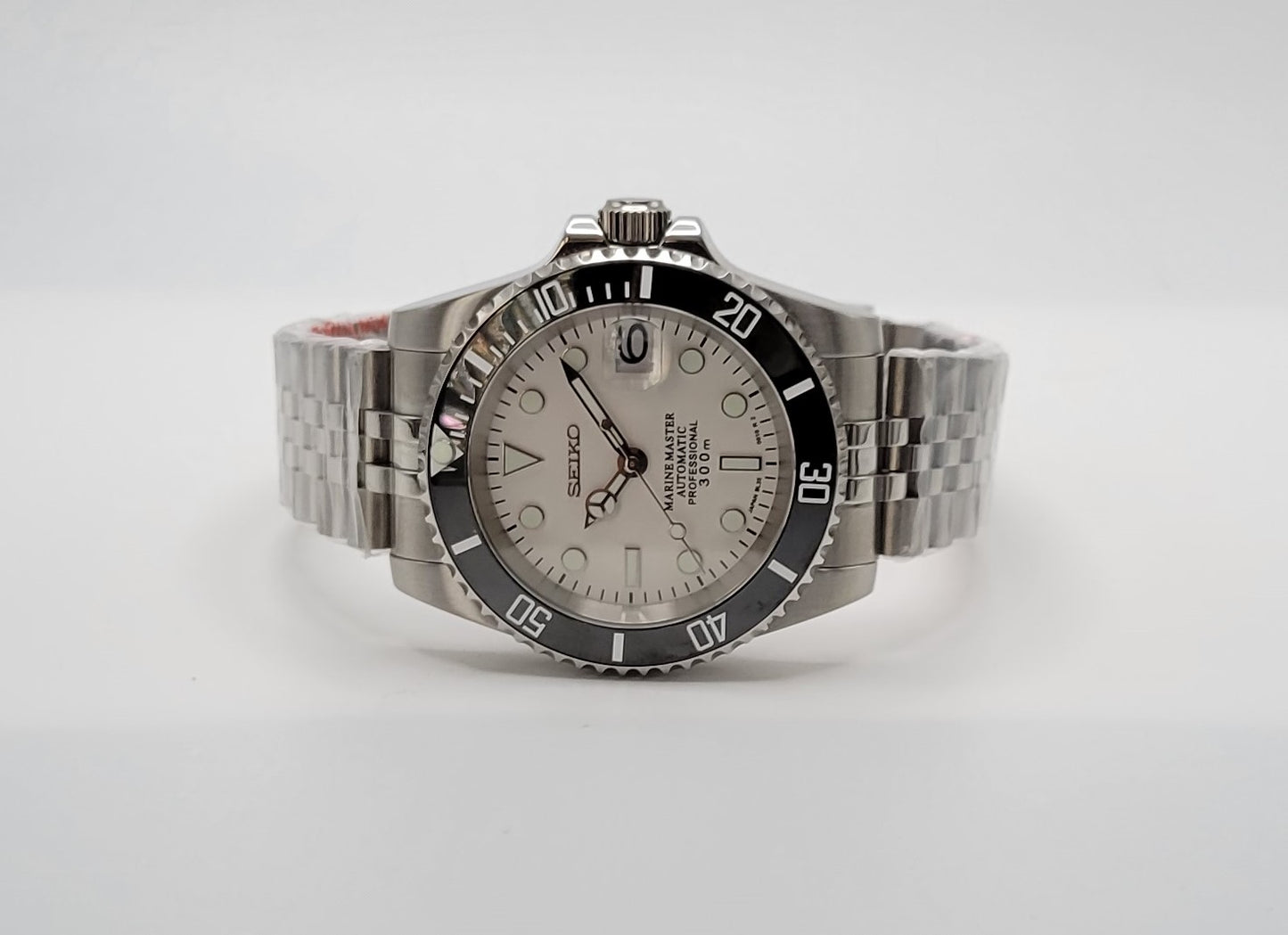 Seiko Sub Custom Mod Watch (White)