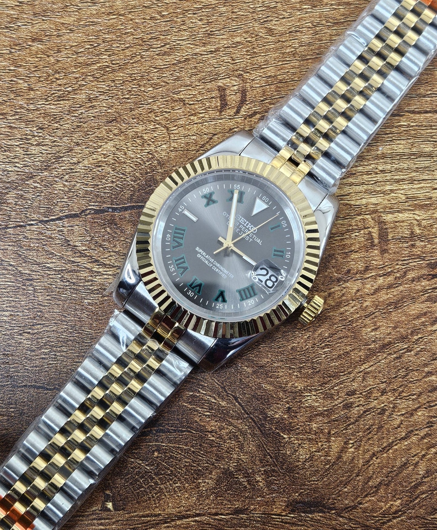 Fluted Case Wimbledon Two Tone - Sunshine Custom Watch