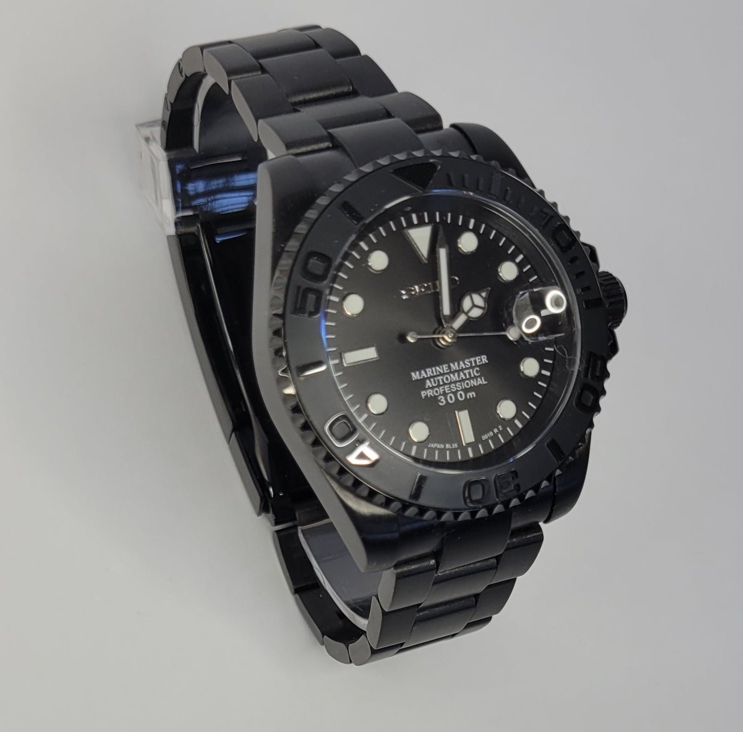 Seiko Custom Mod Watch Black Case, Black Ceramic Bezel, Sapphire - powered by NH35 Automatic Movement - Sunshine Custom Watch