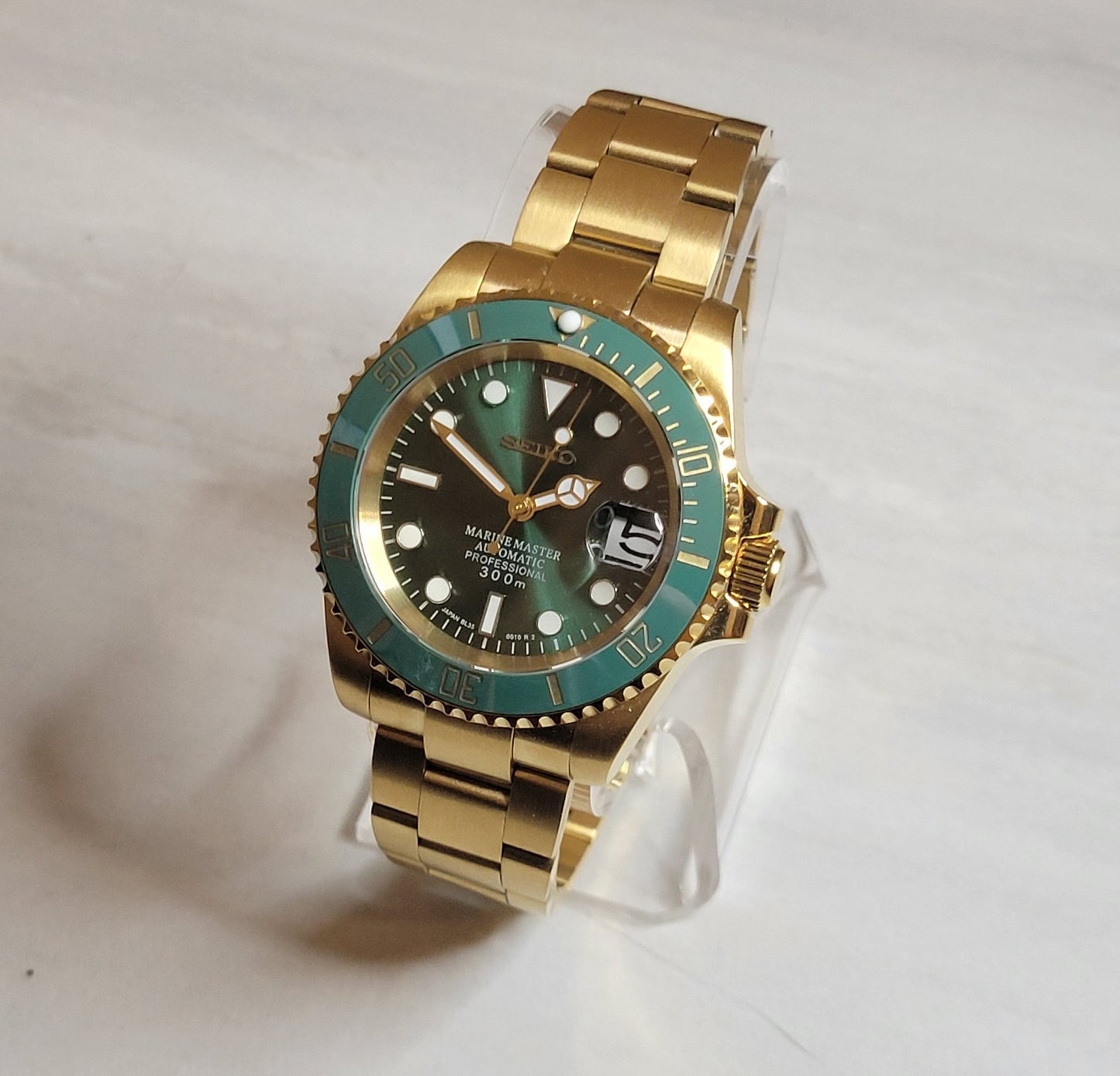 Seiko Custom Mod Watch Build - Gold with Green Dial and matching Ceramic Bezel Seiko NH35 Automatic Sunshine Custom Watch