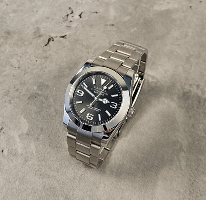 Classic Explorer Mod Watch, Black Dial | VH31