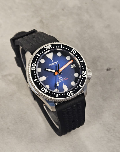 Custom Mod Watch SKX019 Style 37mm SKX019 Style Case - Rubber strap