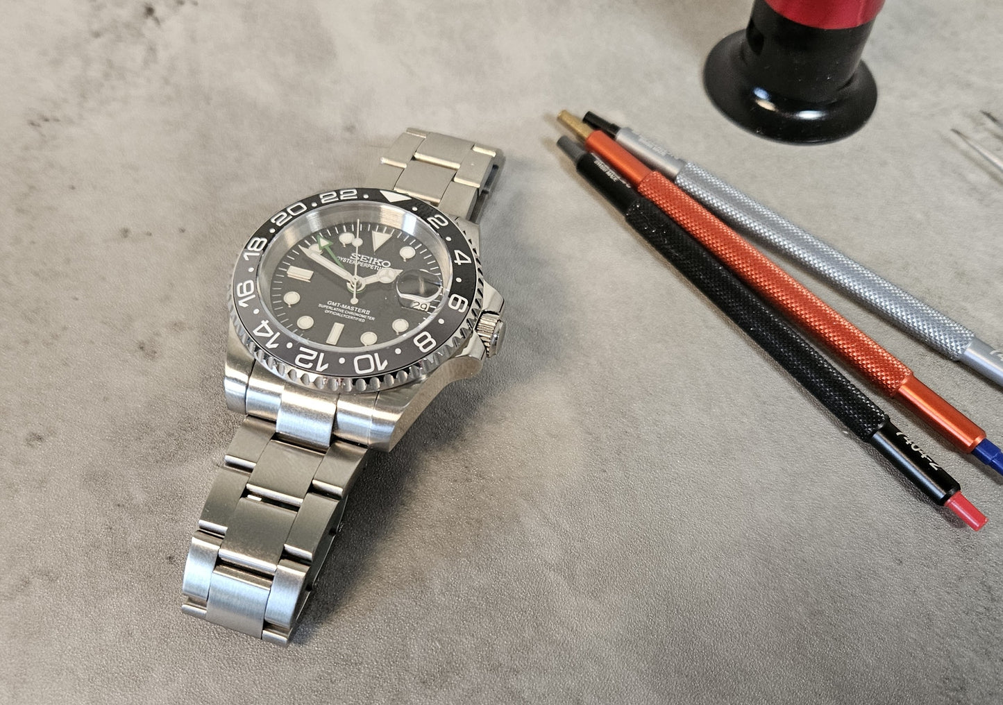 GMT Master Seiko Custom Mod (Bruce Wayne)