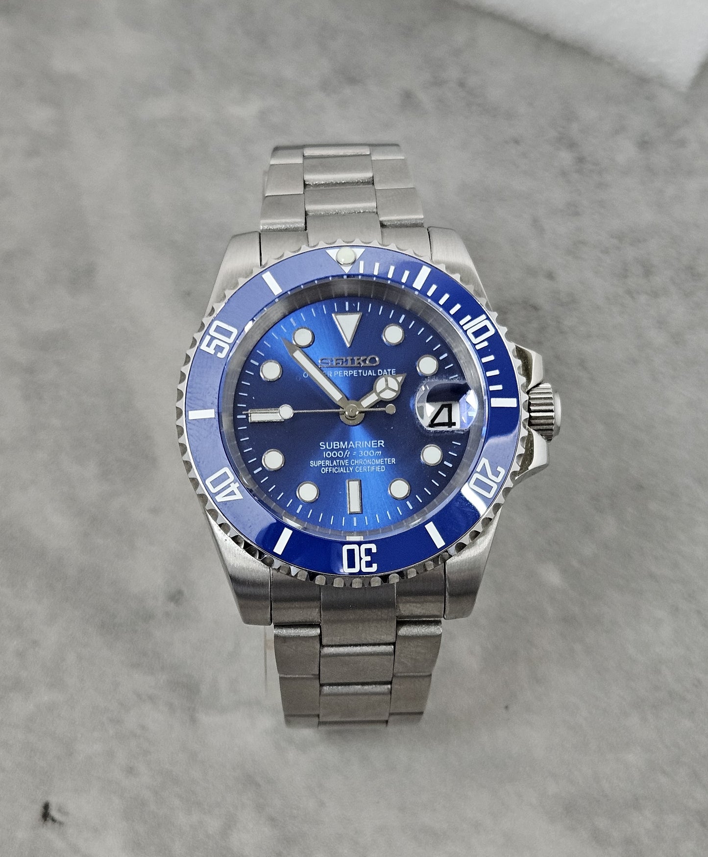 Seiko Sub Custom Mod Watch (Smurf)