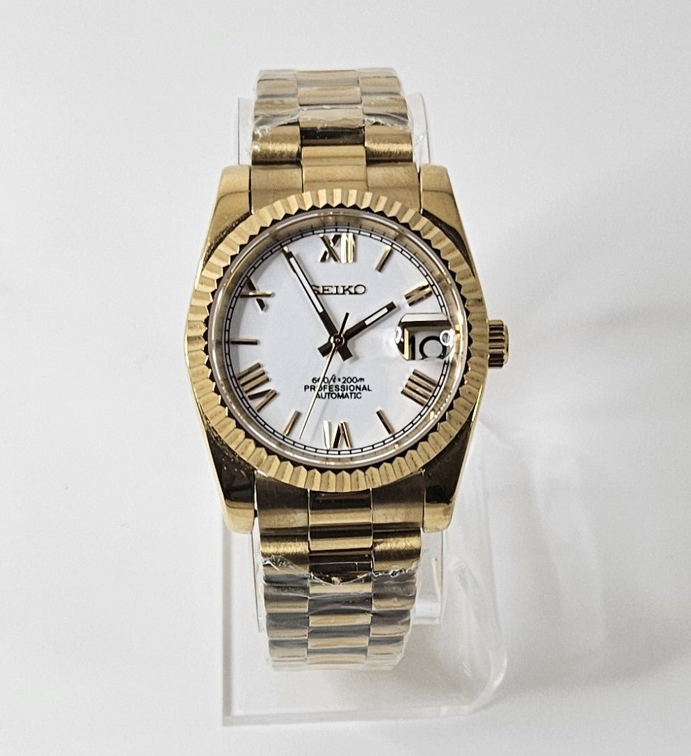 Fluted Case Seiko Custom Mod Watch, White Dial, Roman Numerals, Gold Case, Sapphire - powered by Seiko NH35 Movement