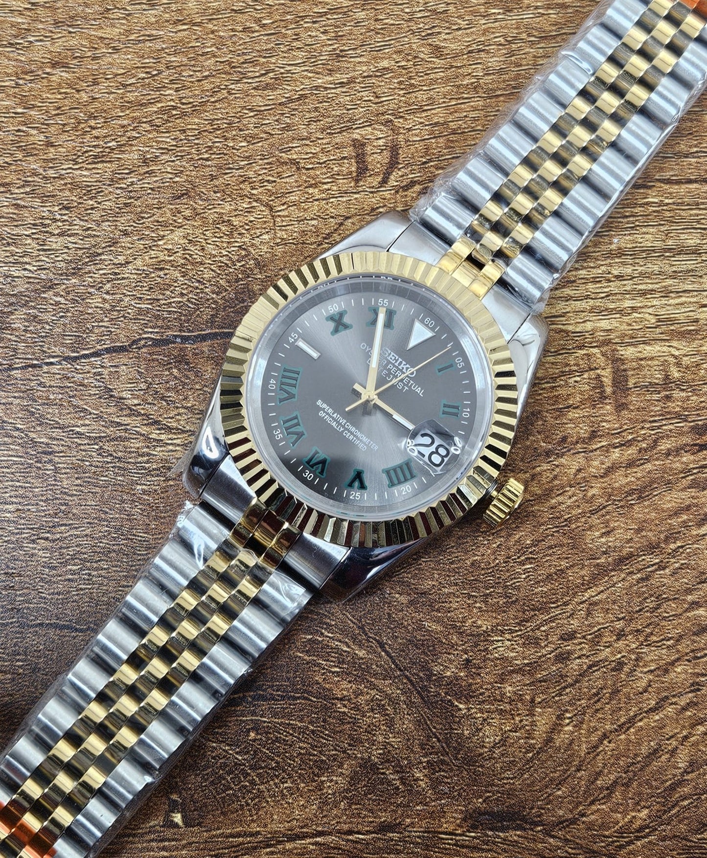 Fluted Case Wimbledon Two Tone - Sunshine Custom Watch