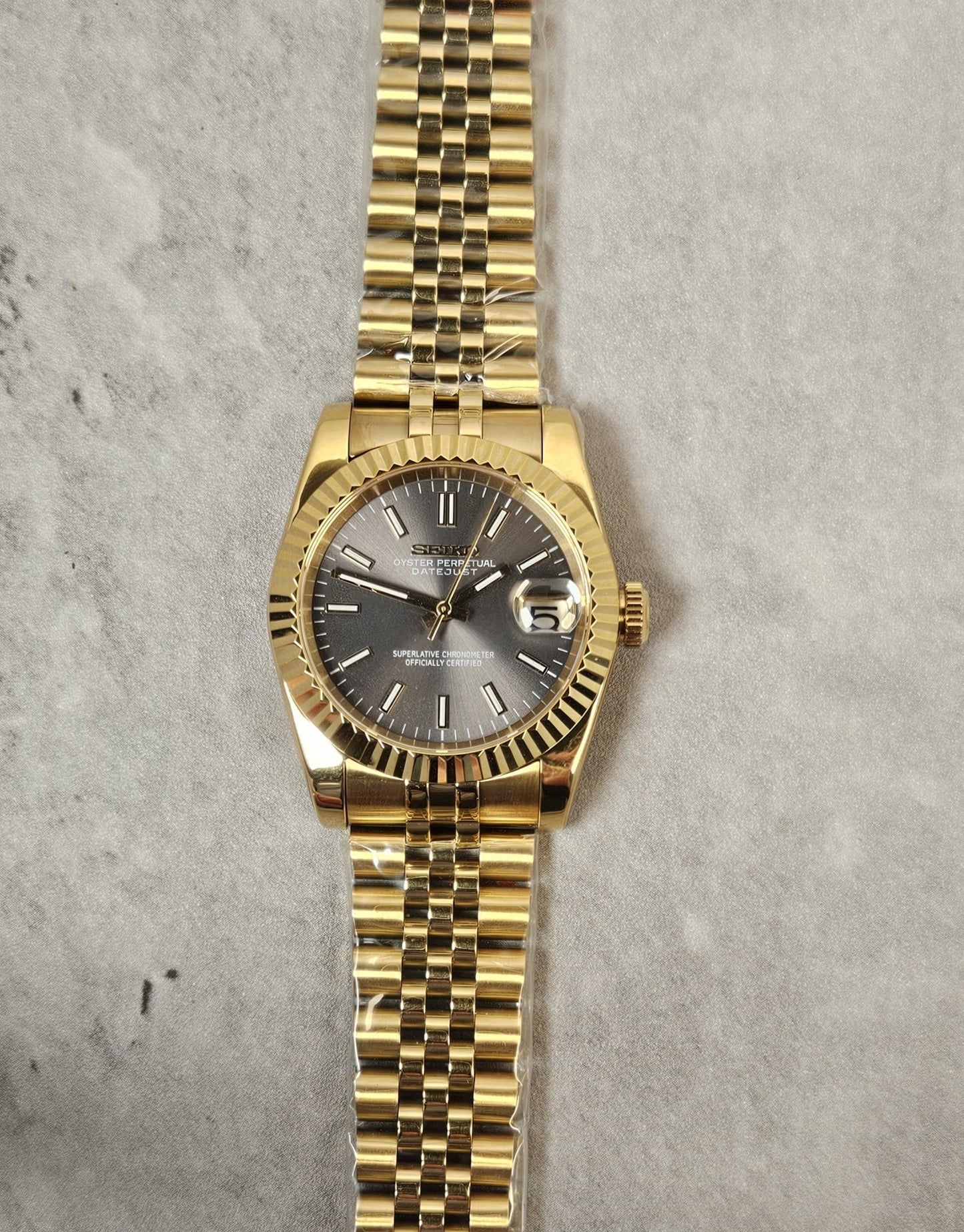 Gold Fluted Case Seiko Custom Mod Watch, Choice of Dial Colors, DateJust Dial - Sunshine Custom Watch