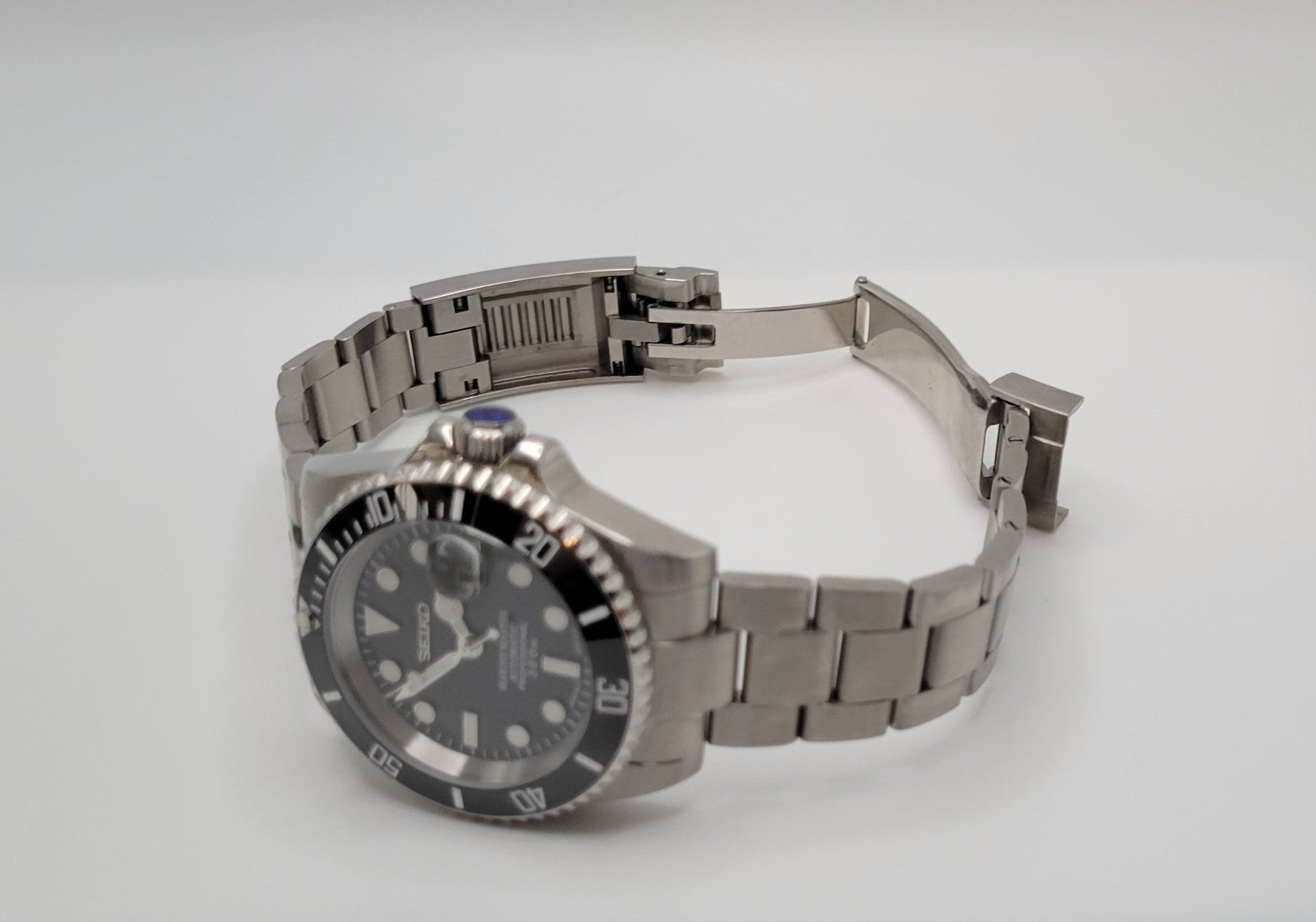 Seiko Custom Mod Watch Black Dial, Black Ceramic Bezel, Sapphire - powered by NH35 Automatic Movement - Sunshine Custom Watch
