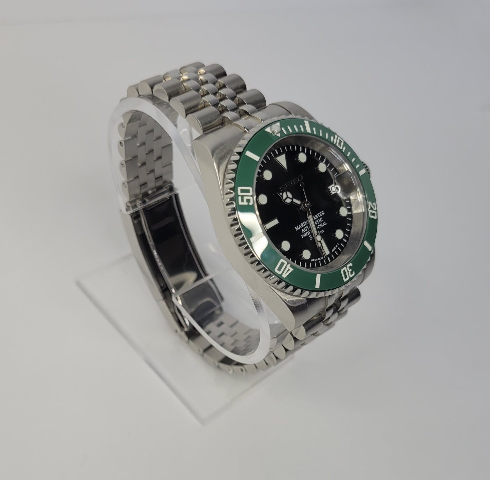 Seiko Custom Mod Watch Black Dial, Green Ceramic Bezel, Sapphire - Powered by NH35 Automatic Movement - Sunshine Custom Watch