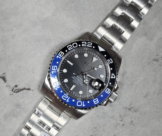 Seiko Custom Mod Watch Blue/Black Ceramic Bezel, Sapphire - powered by NH35 Automatic Movement - Sunshine Custom Watch