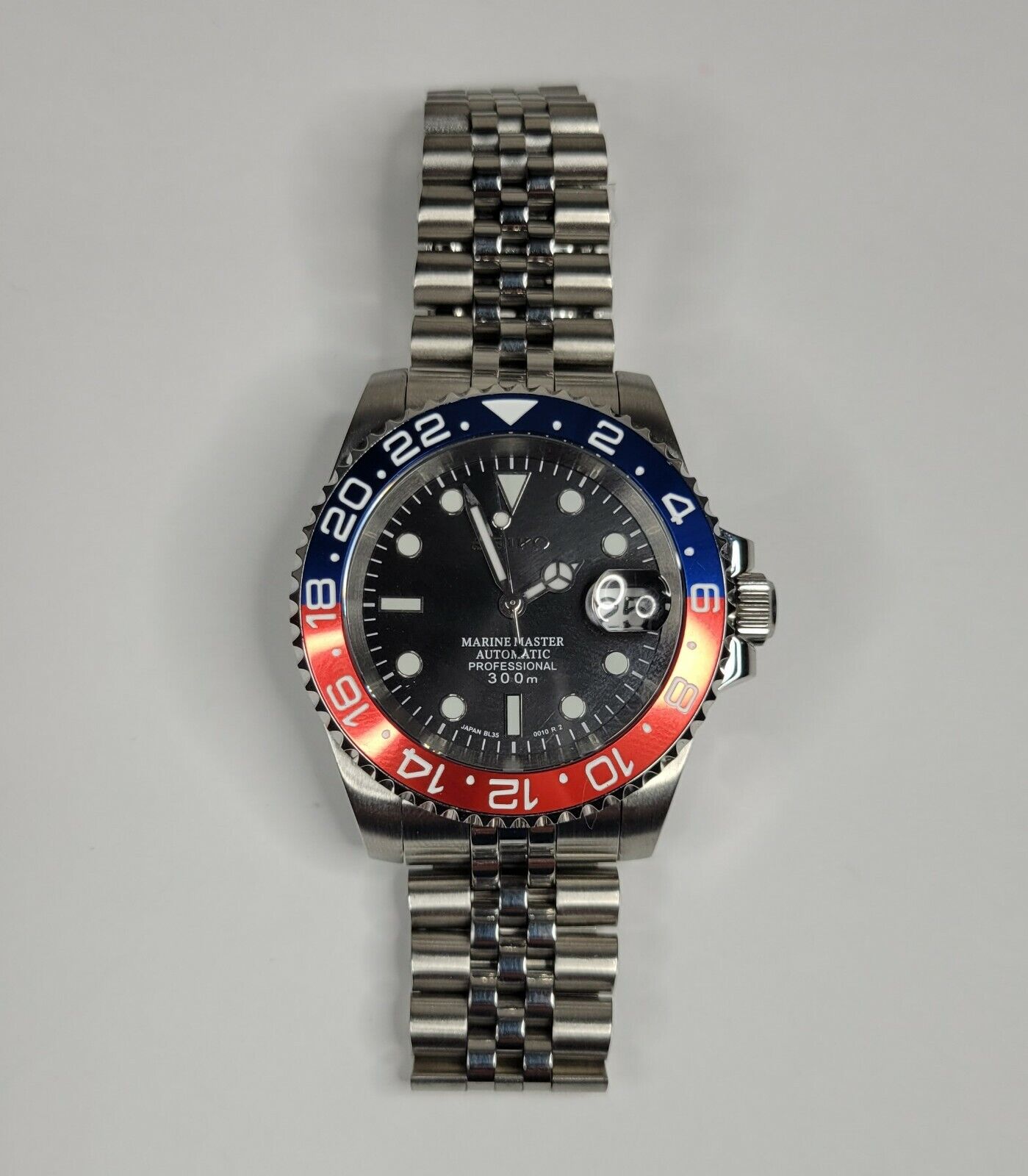 Seiko Custom Mod Watch Build - Black Dial with Blue/Red Ceramic Bezel powered by Seiko NH35 Automatic - Sunshine Custom Watch