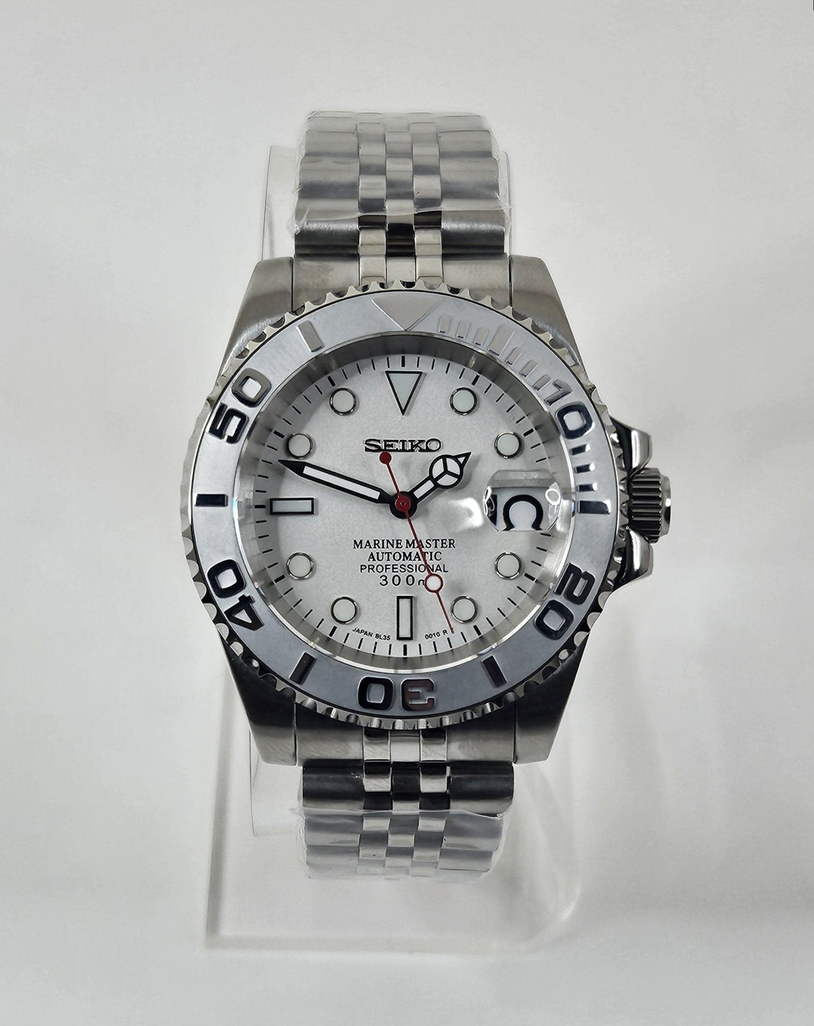 Seiko Custom Mod Watch Build- White Dial with Silver Ceramic Bezel powered by NH35 Automatic Movement - Sunshine Custom Watch