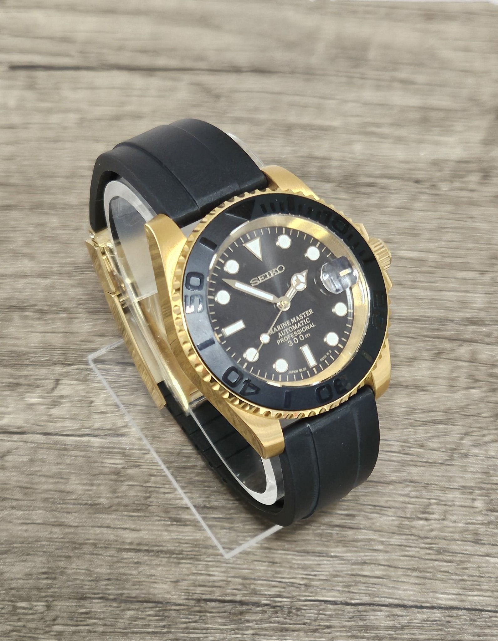 Seiko Custom Mod Watch, Gold - Yacht Master - Powered by NH35 Automatic Movement by Seiko - Sunshine Custom Watch