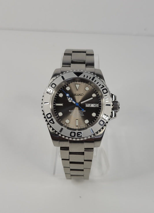 Seiko Custom Mod Watch - Grey Dial with Silver Ceramic Bezel powered by NH35 Automatic Movement - Sunshine Custom Watch