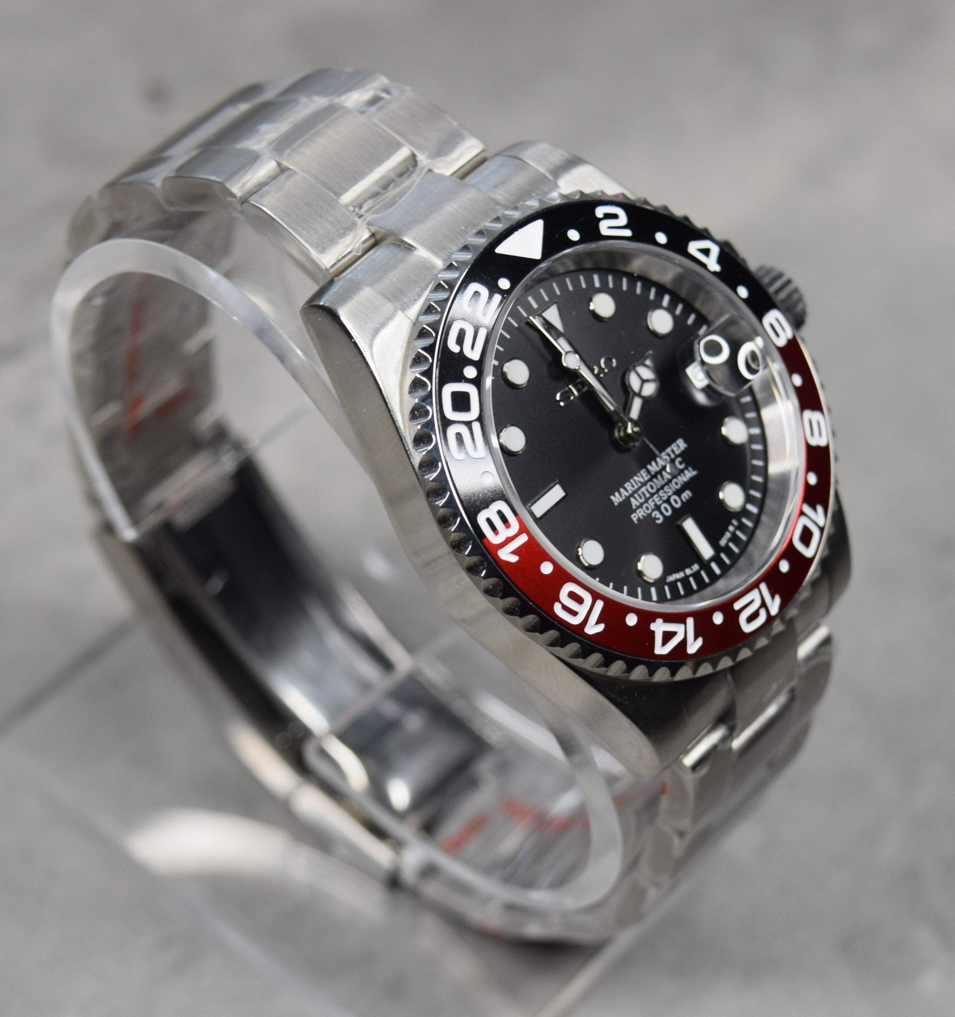 Sub Custom Mod Watch, "Coke" Black/Red Ceramic Bezel, Sapphire w/Cyclops- NH35A - Sunshine Custom Watch